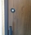 東京都北区桐ケ丘の家の玄関鍵を電子錠に交換作業