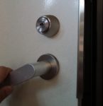 川口市里で鍵を紛失した玄関鍵の開錠