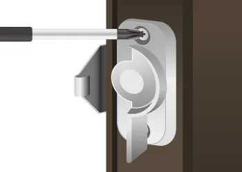 上側のビスを外す