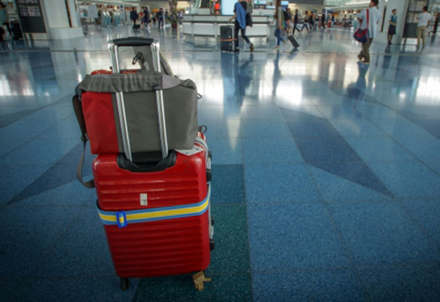 空港のスーツケース