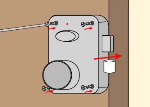 錠ケースを取り付ける