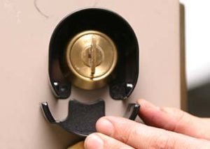 サムターンカバー