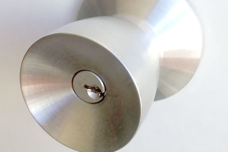 ピンシリンダー錠のドアノブ