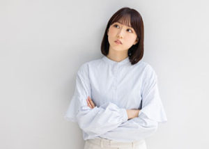 賃貸のドアノブがゆるいとき自分で直しても大丈夫？