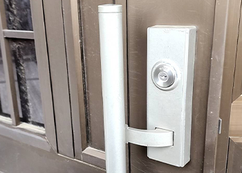 プッシュプル錠