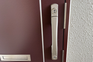 シリンダー交換後の玄関ドア