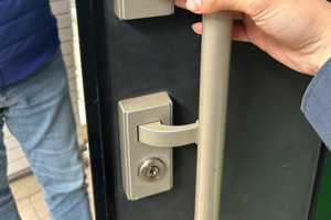 動作不良を起こした玄関鍵