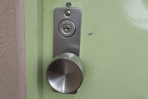 玄関の鍵交換後