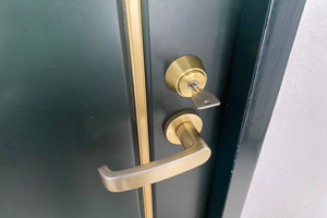 鍵穴に挿せなくなった玄関の鍵