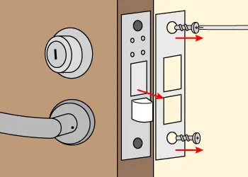 フロントプレートのネジを外して、フロントプレートを取り外す