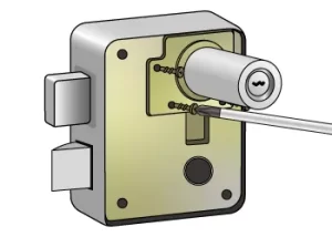 シリンダーを取り外す