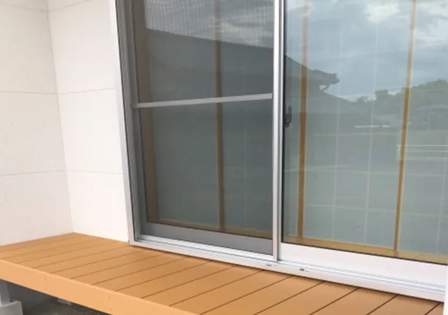 掃き出し窓