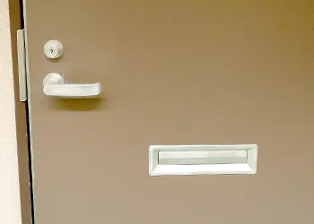 防犯以外でもドアポストの対策を行った方が良い理由